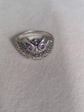 Sterling Silver Owl Ring with Amethyst Gemstone Accents, New.  Sz. 9 1/4